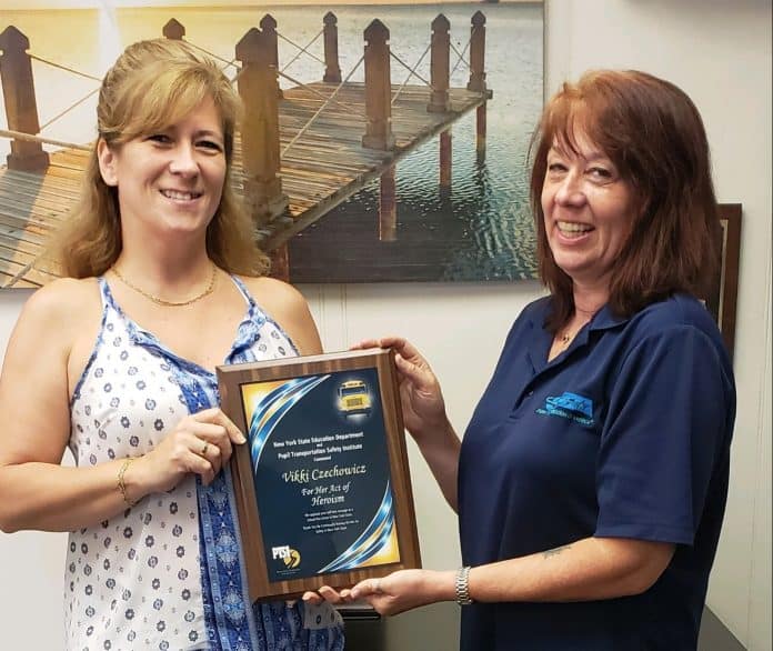 Heroism award recipient Vikki Boyce Czechowicz poses with Manager Tonya Phillips. (Photo courtesy of STA.)