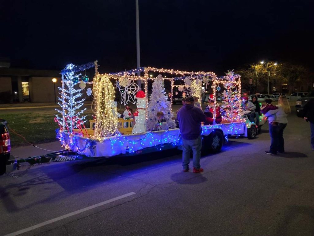 Gallery School Districts Decorate School Buses for Holiday Spirit